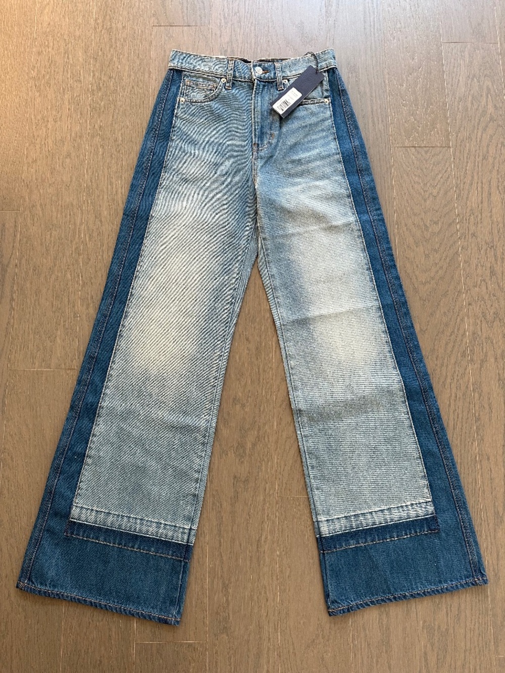 Veronica Beard TAYLOR Color Block Wide Leg Jean Cloudy Wash With Tags - Size 26 - Picture 2 of 9